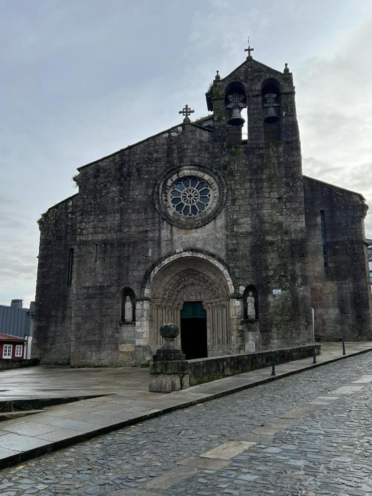 Parada Do Camino De Santiago Betanzos Buitenkant foto